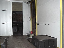 Der leere Postkoffer